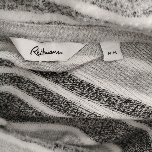 Reitmans soft grey and white sweater - Picture 3 of 3